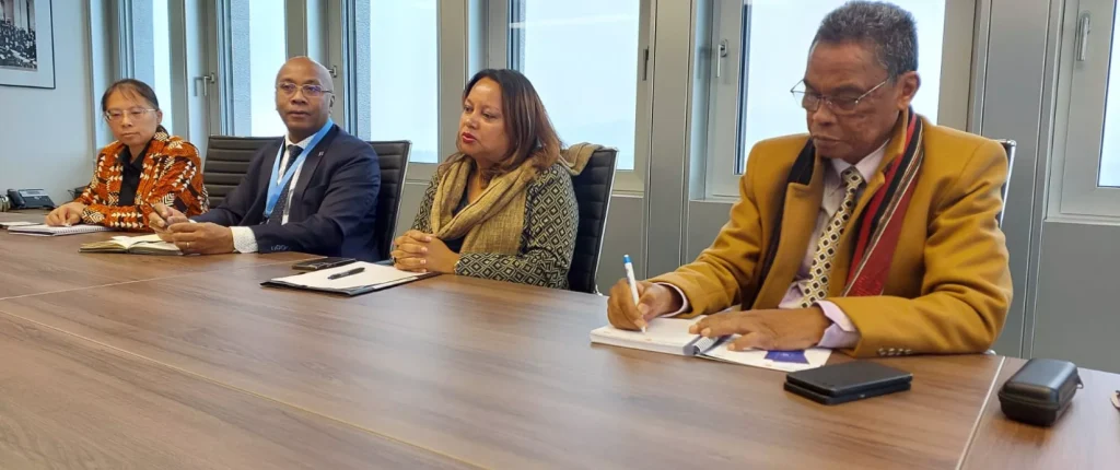 Une forte délégation tripartite de Madagascar présente au Forum de Fonds Vision Zéro 2024 à Genève.jpeg